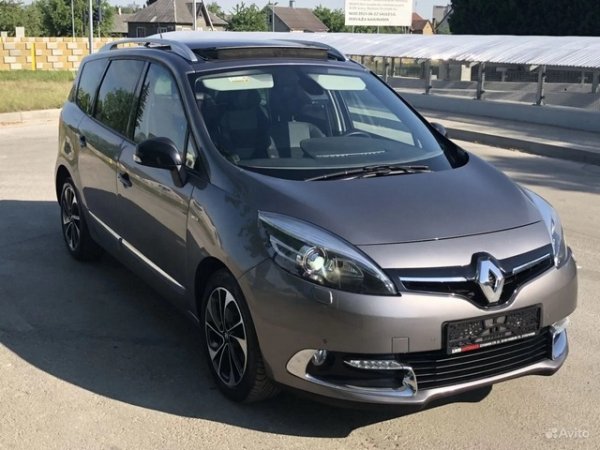 В Renault би било време за нов Scenic, но все още не е сигурно, че MPV ще види ново поколение още през следващата година. Междувременно Koleos, представен през април 2016 г., се очаква да бъде заменен от по-голяма версия на наскоро представения Austral.